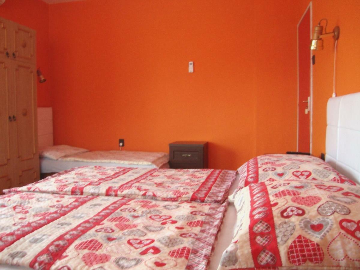 Gyongyvirag Vendeghaz Apartment Balatonboglar Exterior photo